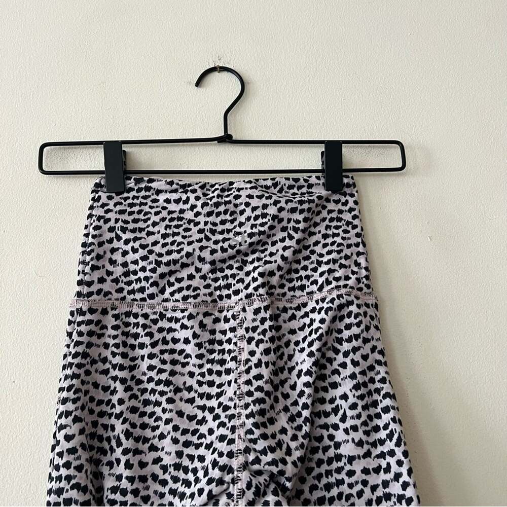 Strut This High Rise Printed Leggings - Picture 7 of 7